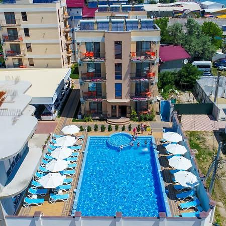 Hotel Grand More Zatoka Exterior foto
